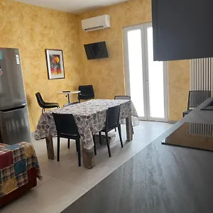Casa Caselle Appartament Indipende 100mq 2 Stanze 2 Bagni E Cucina Alloggio in famiglia Caselle (Vicenza)